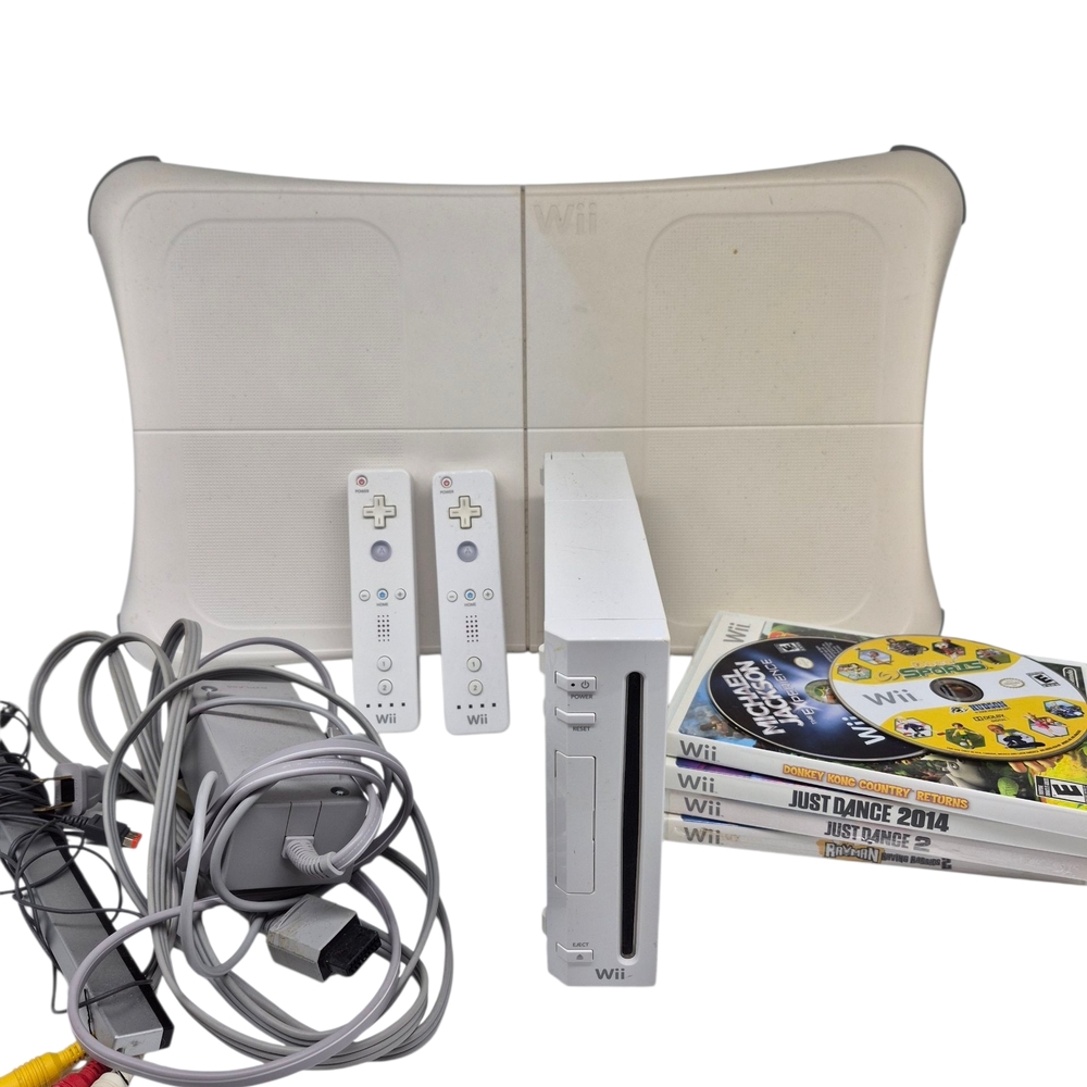 Nintendo Wii Console Set With 6 Games